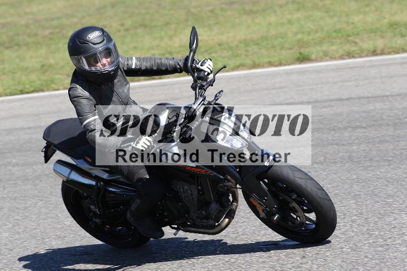 /Archiv-2025/48 25.08.2025 Cornu Master School ADR/gruen-vert/31